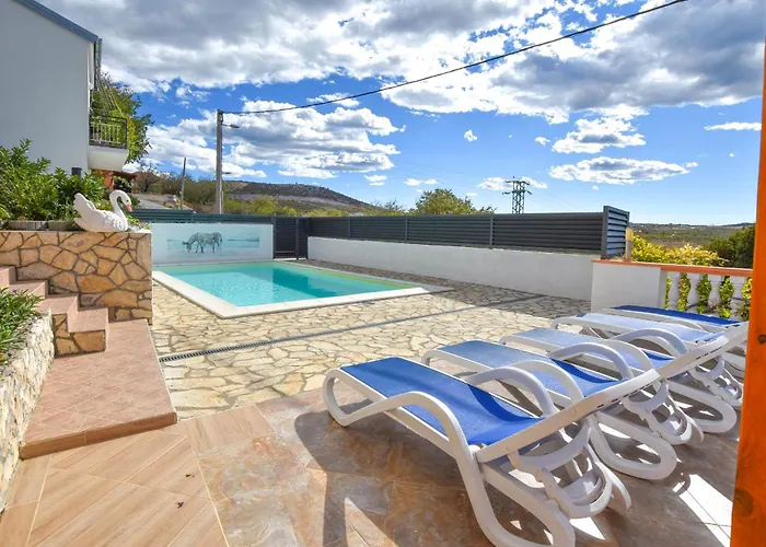 House Rovana Holiday home Rovanjska