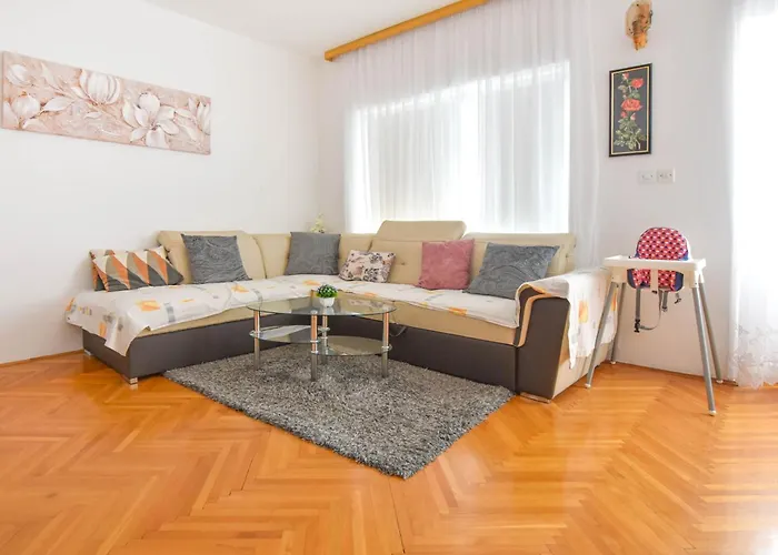 House Rovana Holiday home Rovanjska