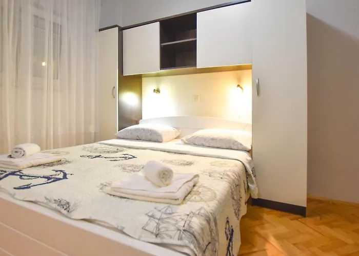 House Rovana Holiday home Rovanjska