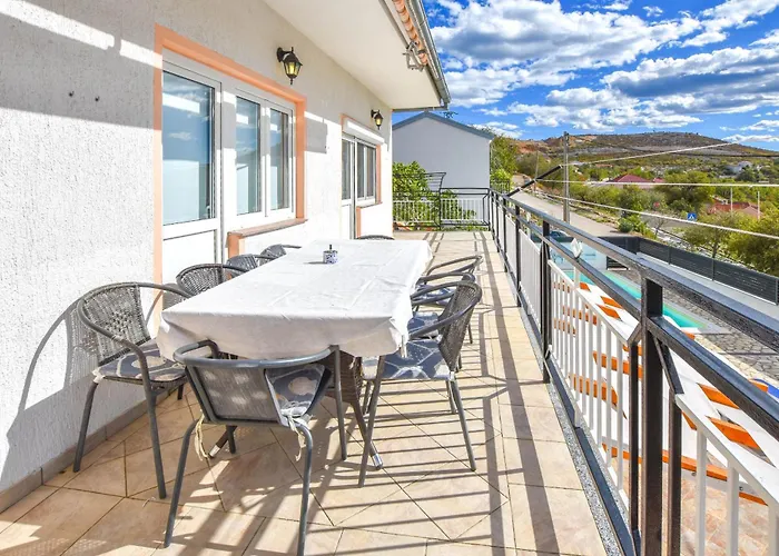 House Rovana Holiday home *