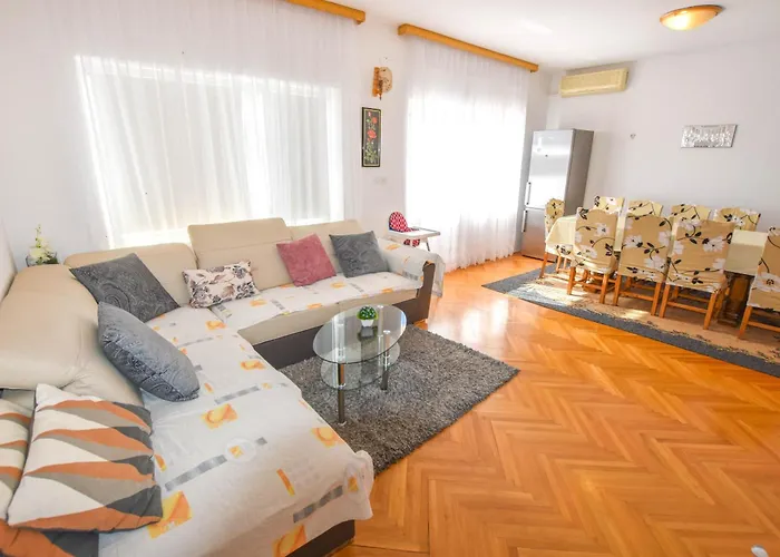 House Rovana *
