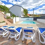 House Rovana